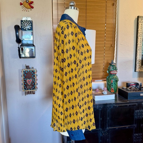Mustard yellow print TOV Holy blouse with chambray accents EU 44 US 12 - Picture 7 of 10